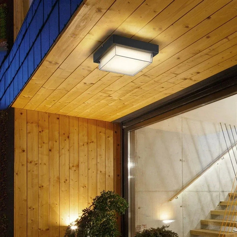 Ottercliff Outdoor Light