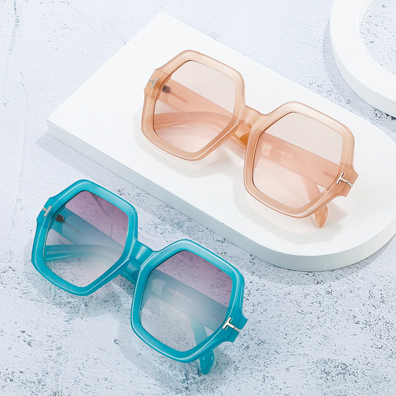 Oversized Hexagonal Sunglasses with Gradient UV400 Lenses, view 3