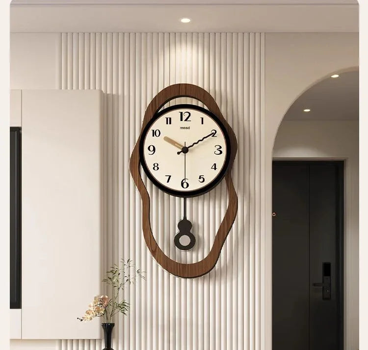 Pelsita Wall Clock