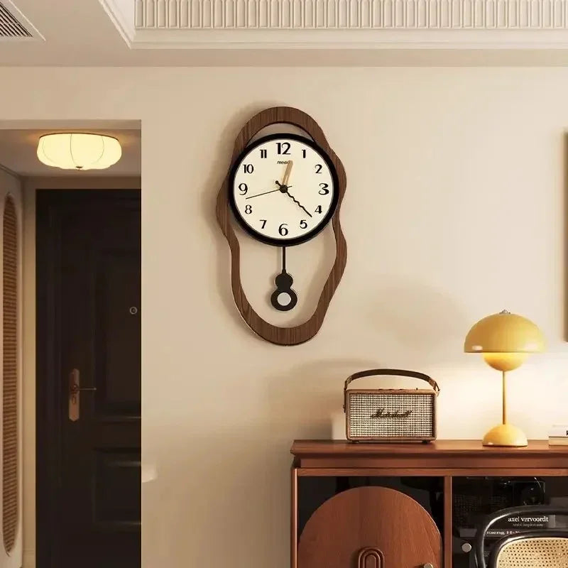 Pelsita Wall Clock