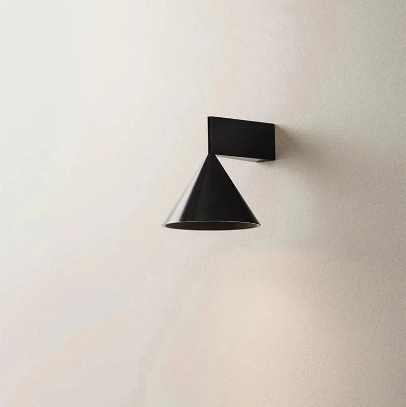 Peluna Wall Lamp