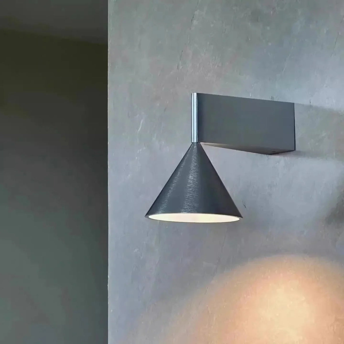 Peluna Wall Lamp