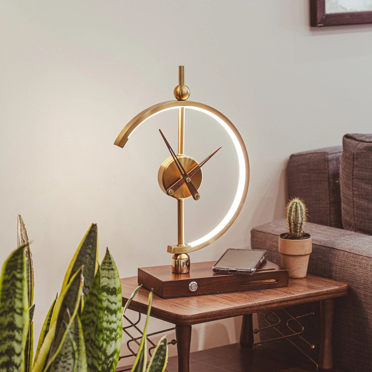 Pelynta Clock Lamp (Wireless Charging)