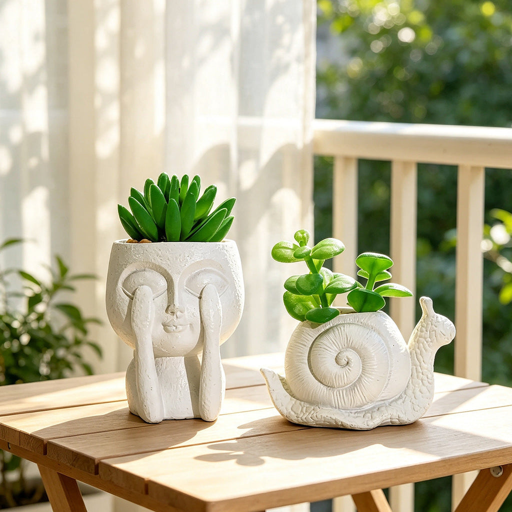 Plant Pot with Face Motif | High & Bury