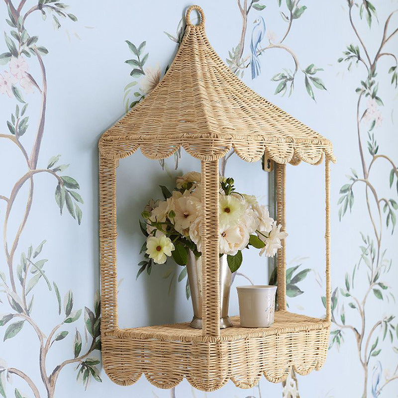 Playful Flower Plate made of Wicker | High & Bury