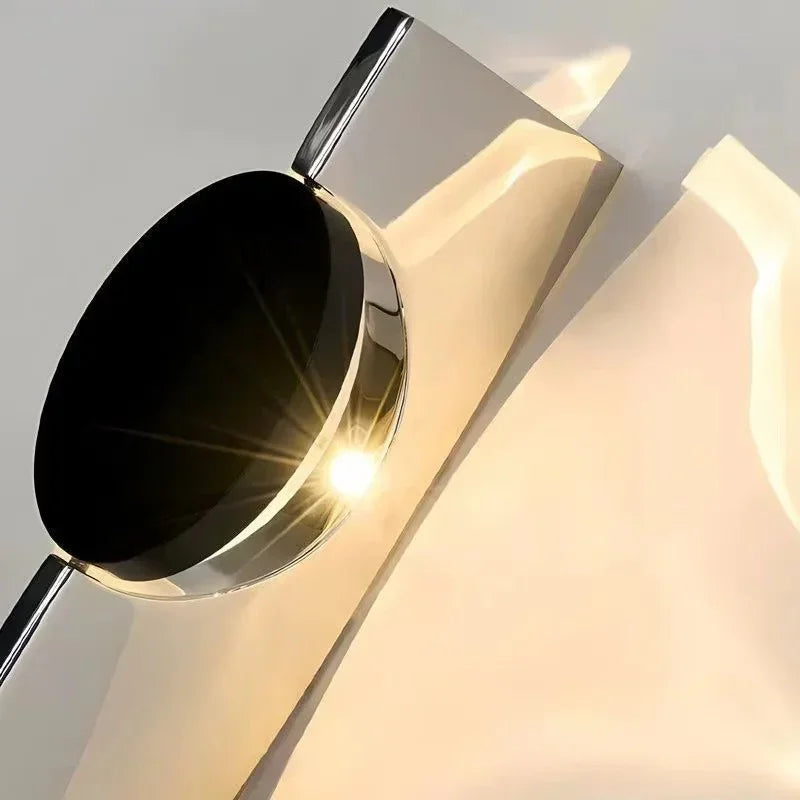 Quinmuna Wall Lamp