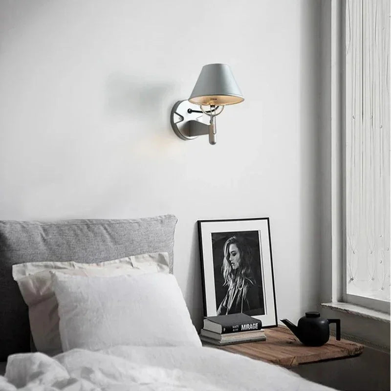 Quinruna Adjustable Wall Light