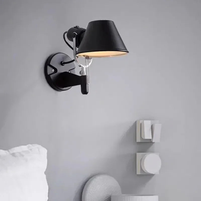 Quinruna Adjustable Wall Light
