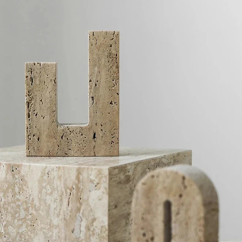 Quinruna Candle Holder