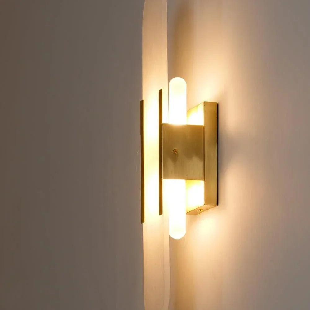 Quinruna Wall Lamp