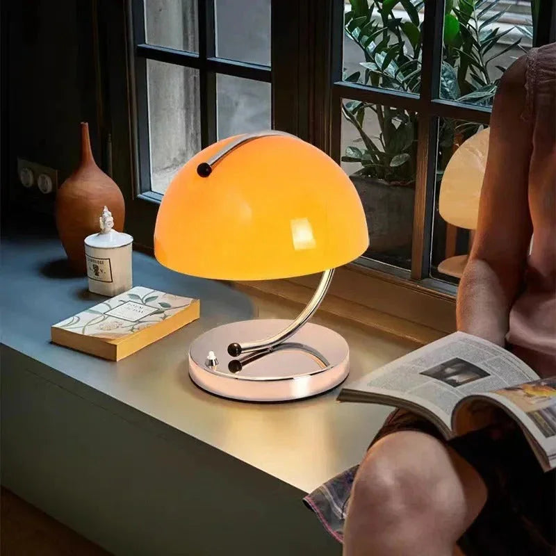 Relbelta Table Lamp