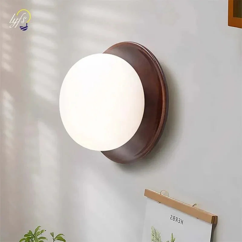 Relbessa Wall Lamp