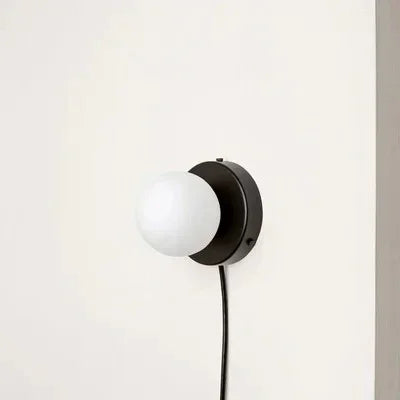 Renara Wall Lamp