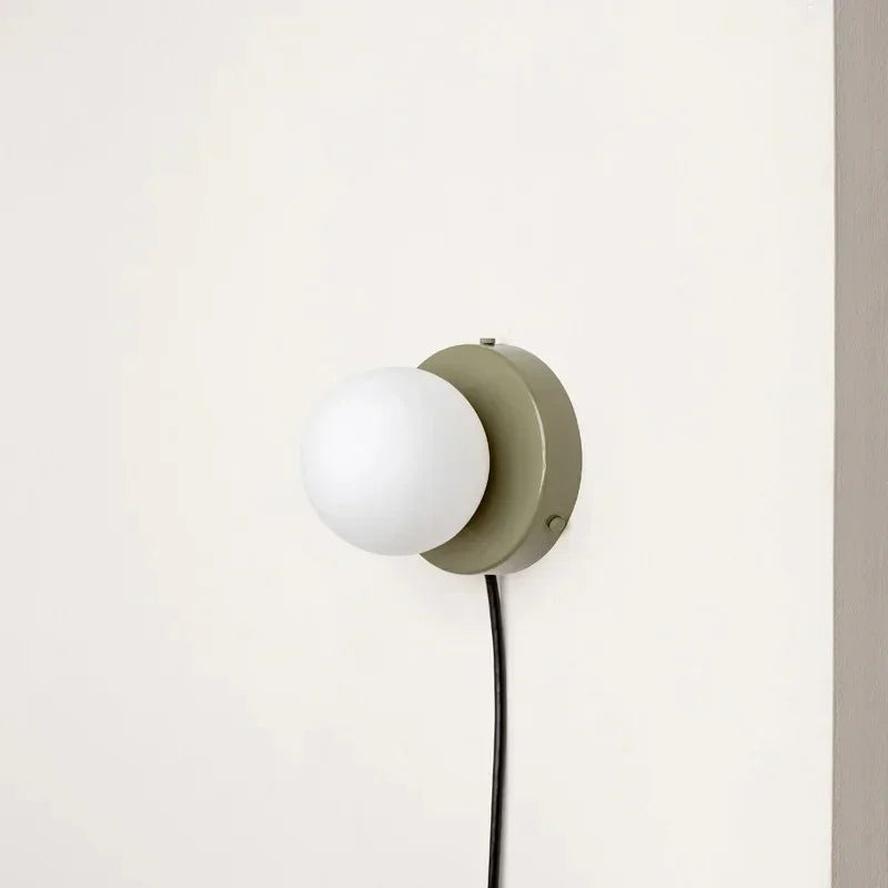 Renara Wall Lamp