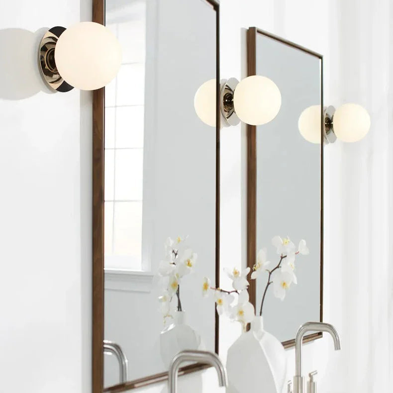 Renora Wall Lamp