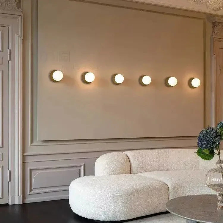 Renora Wall Lamp
