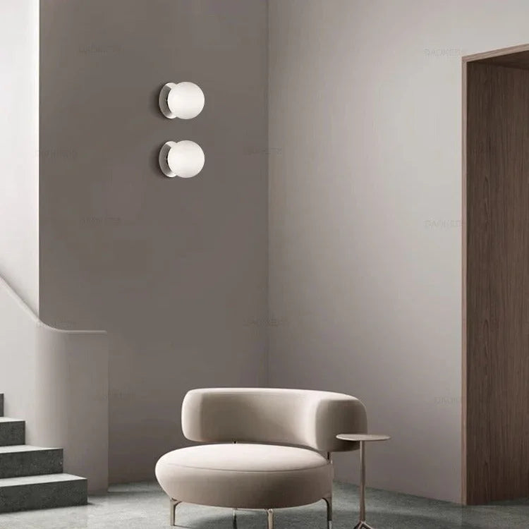 Renora Wall Lamp