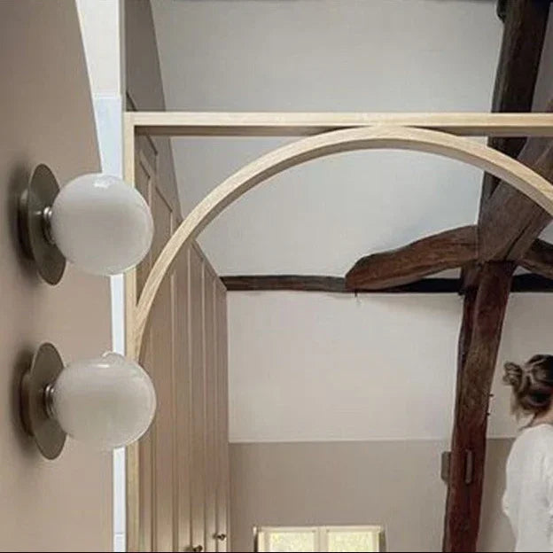Renora Wall Lamp