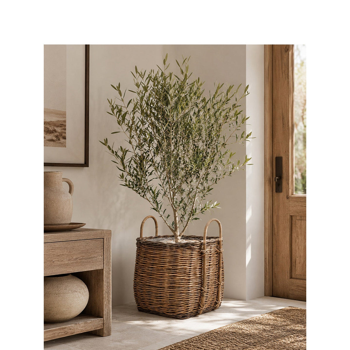 Robust Basket with Lid and Practical Handle | High & Bury