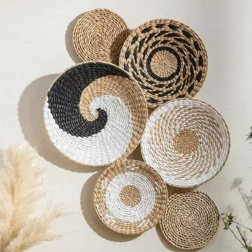 Round Tablecloth made of Natural Materials | High & Bury