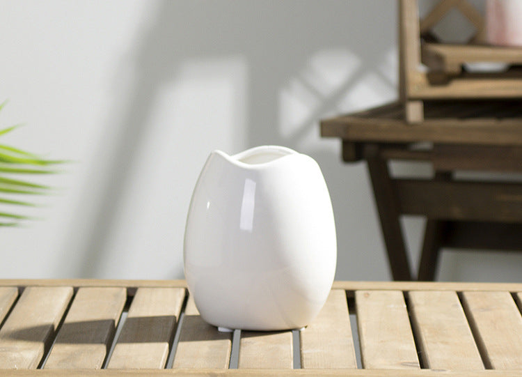 Stylish Ceramic Vase | High & Bury