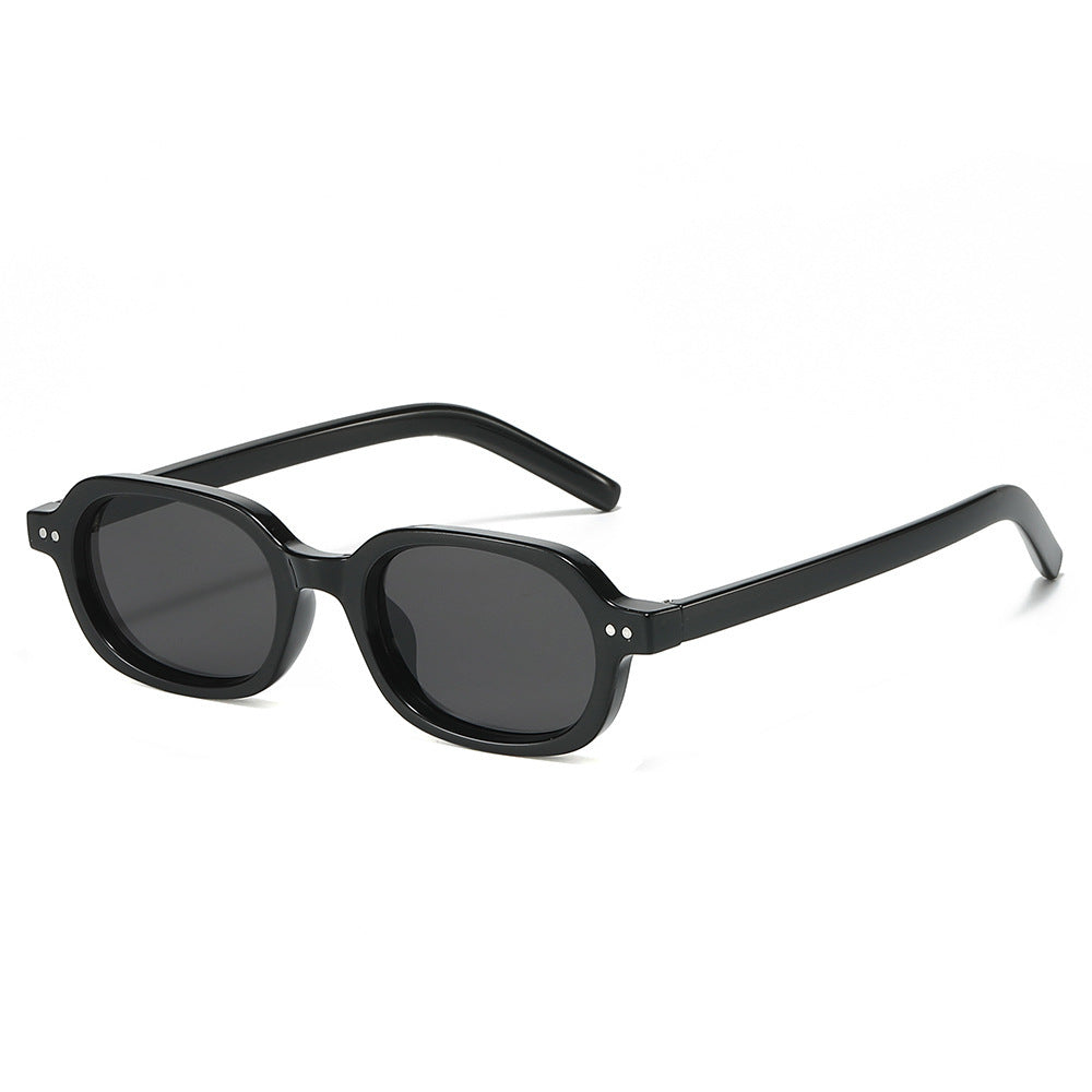 Stylish Vintage-Inspired Oval Sunglasses with Timeless Frame Design, view 11