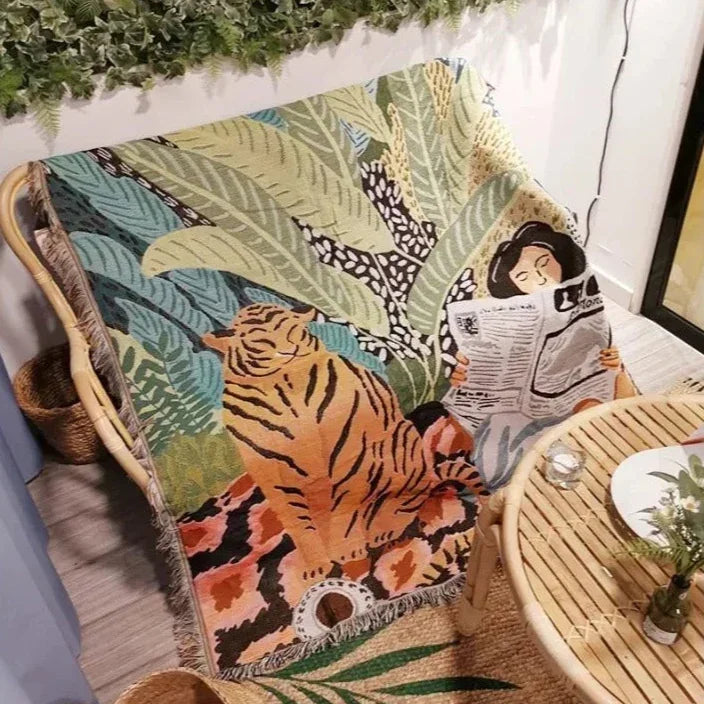 Uleno Throw Blanket