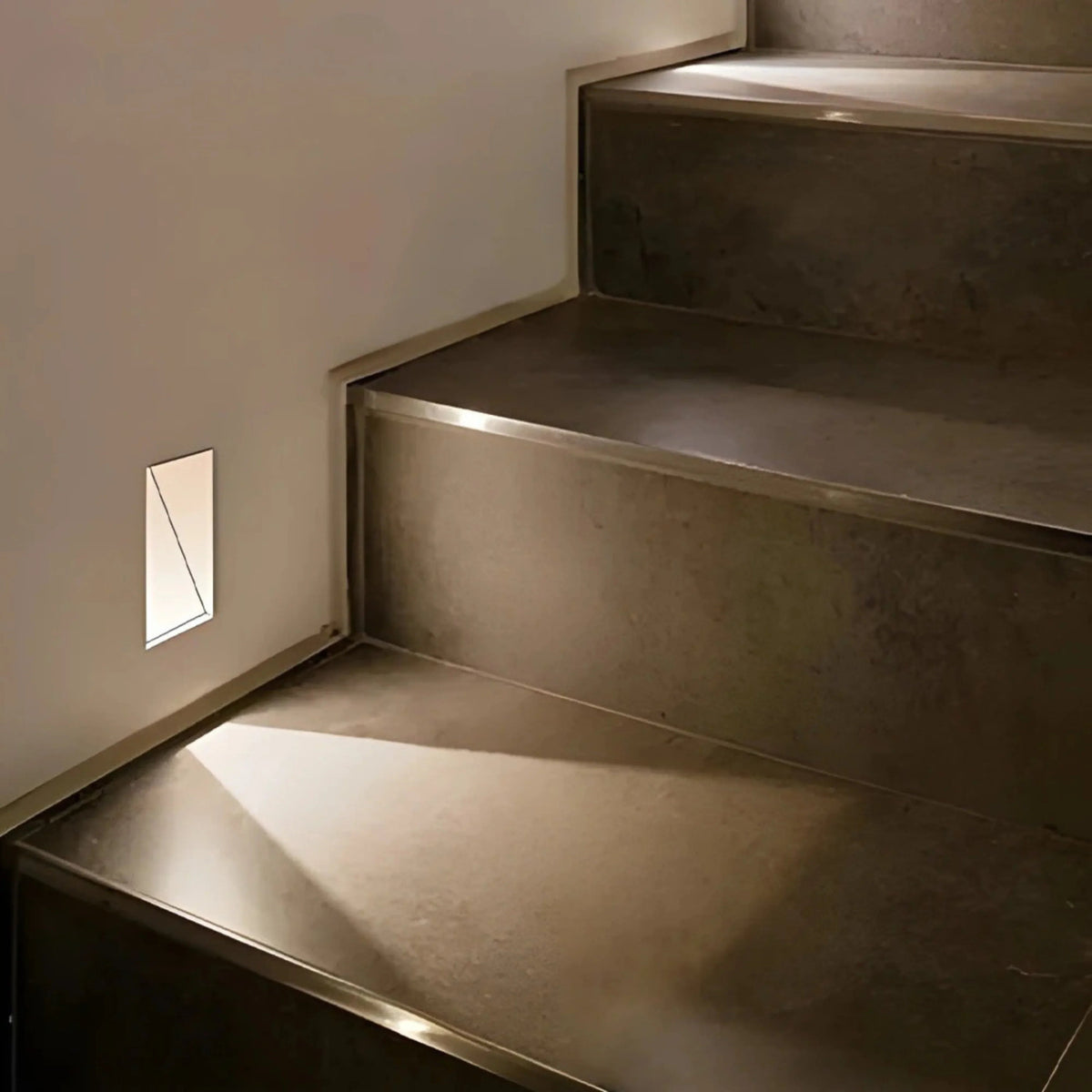 Urdia LED Pelvosa Light Collection