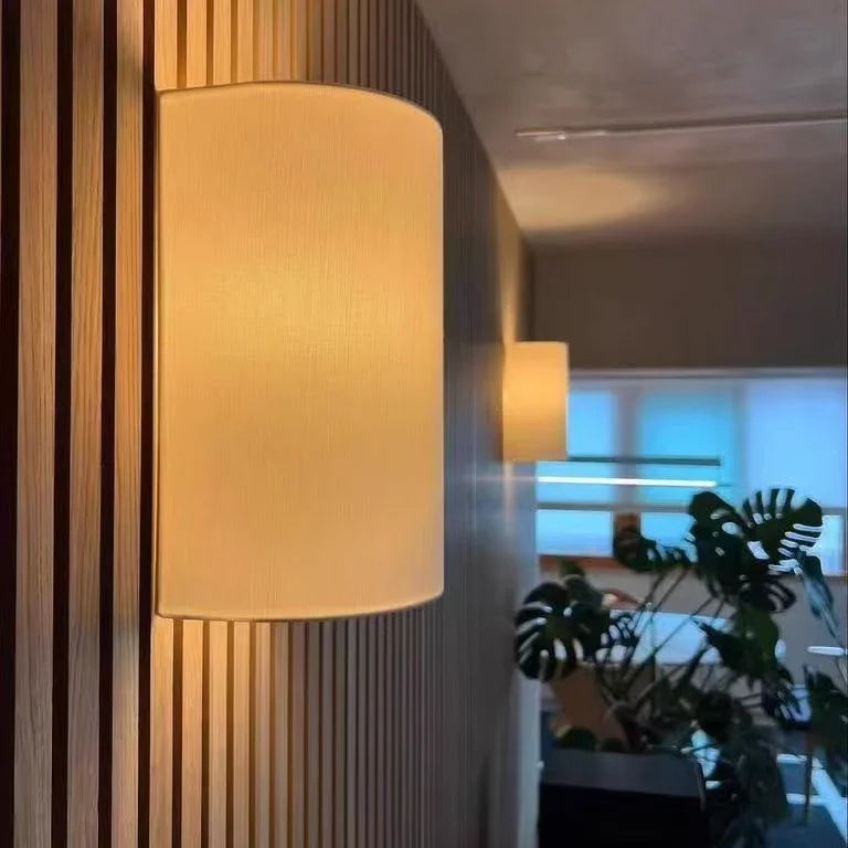 Urdia Wall Lamp