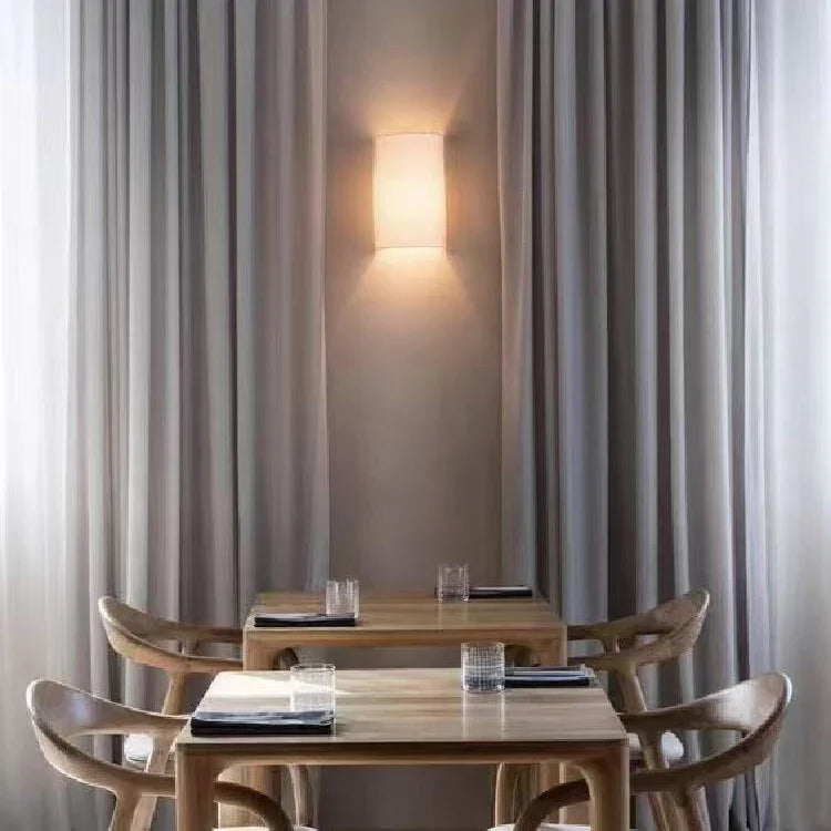 Urdia Wall Lamp