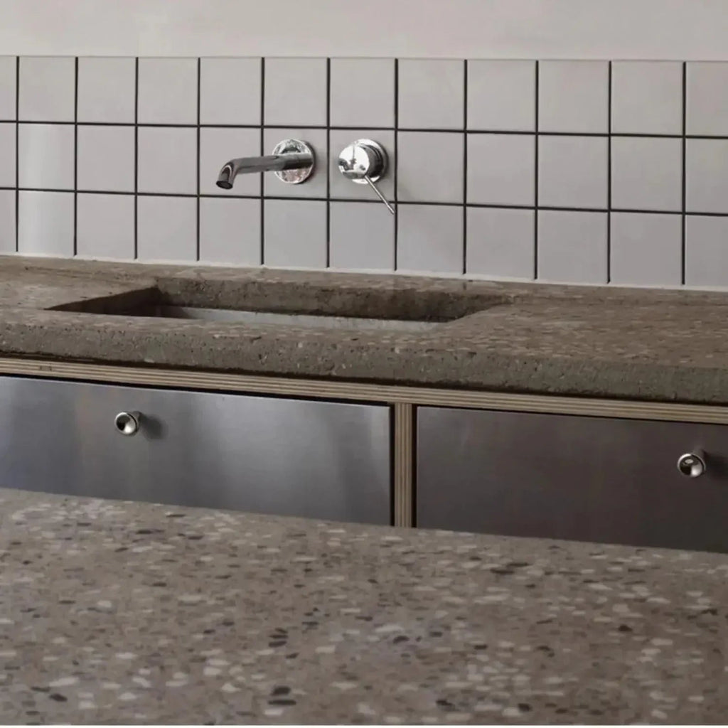 Urstunda Brass Cabinet Handle