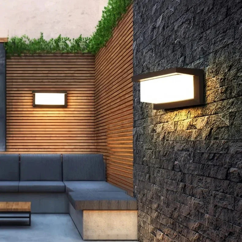 Valemoor Smart LED Wall Lamp