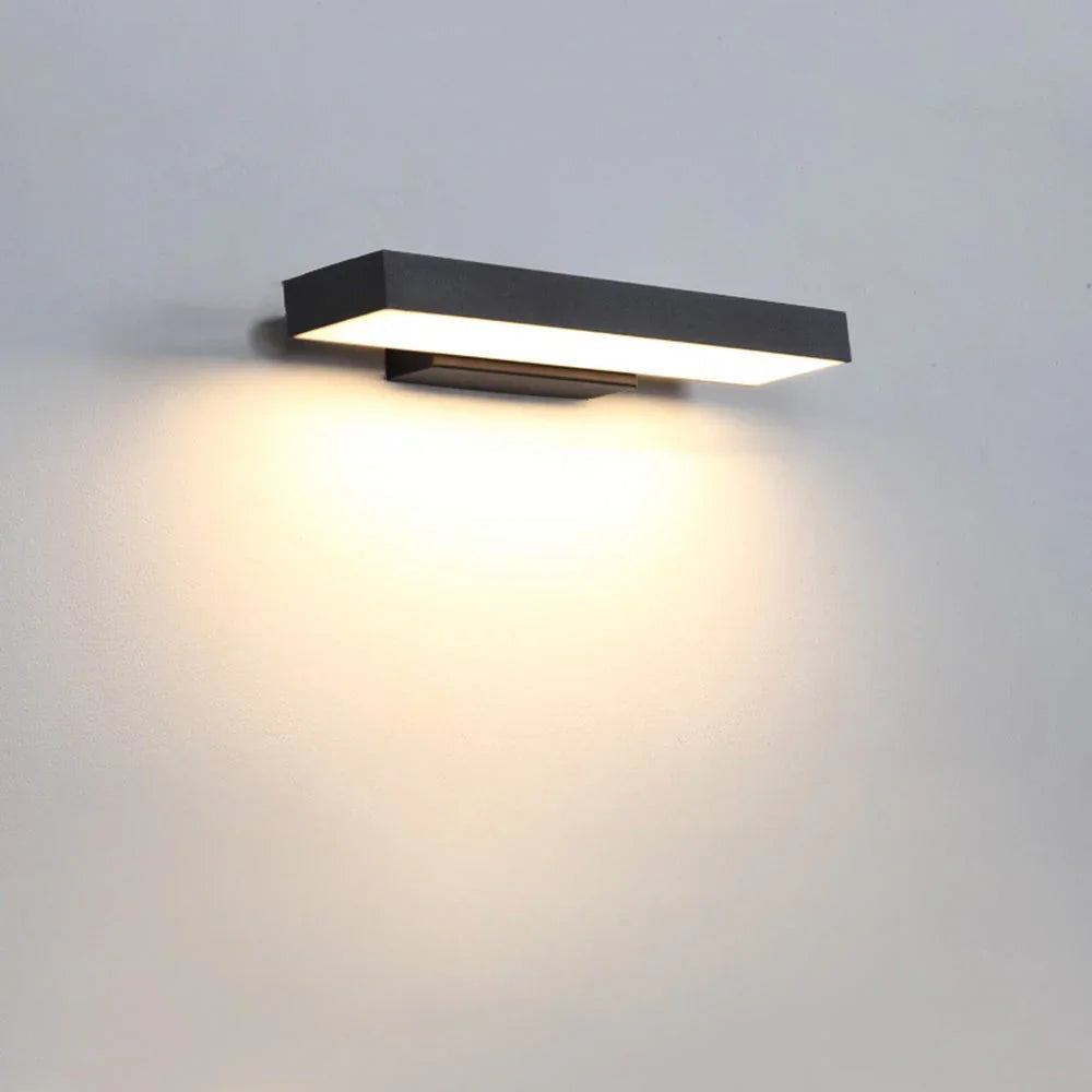 Valerow Outdoor Light