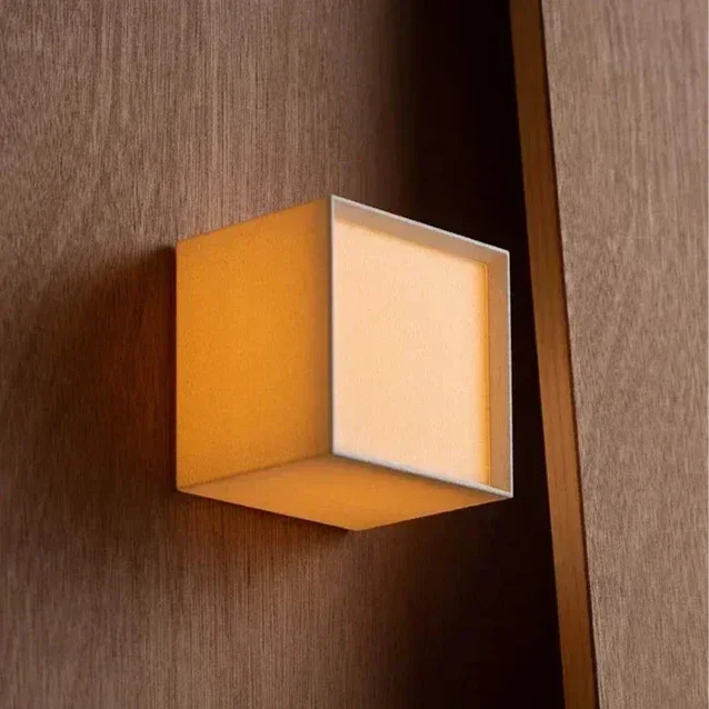 Valesa Fabric Wall Lamp