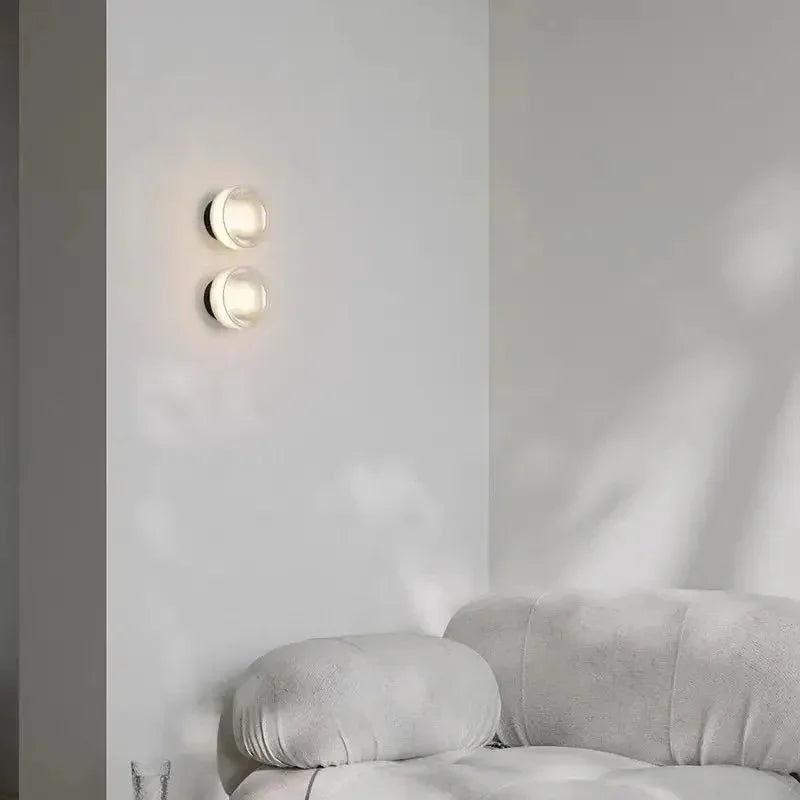 Wendeda Wall Lamp