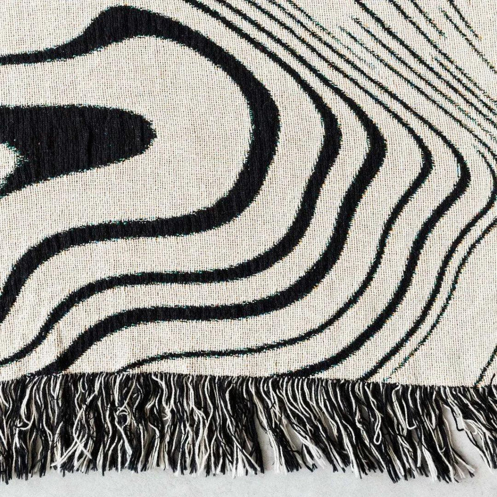 Wendvia Throw Blanket