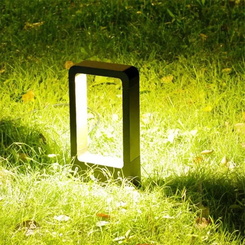 Wenina LED Garden Light