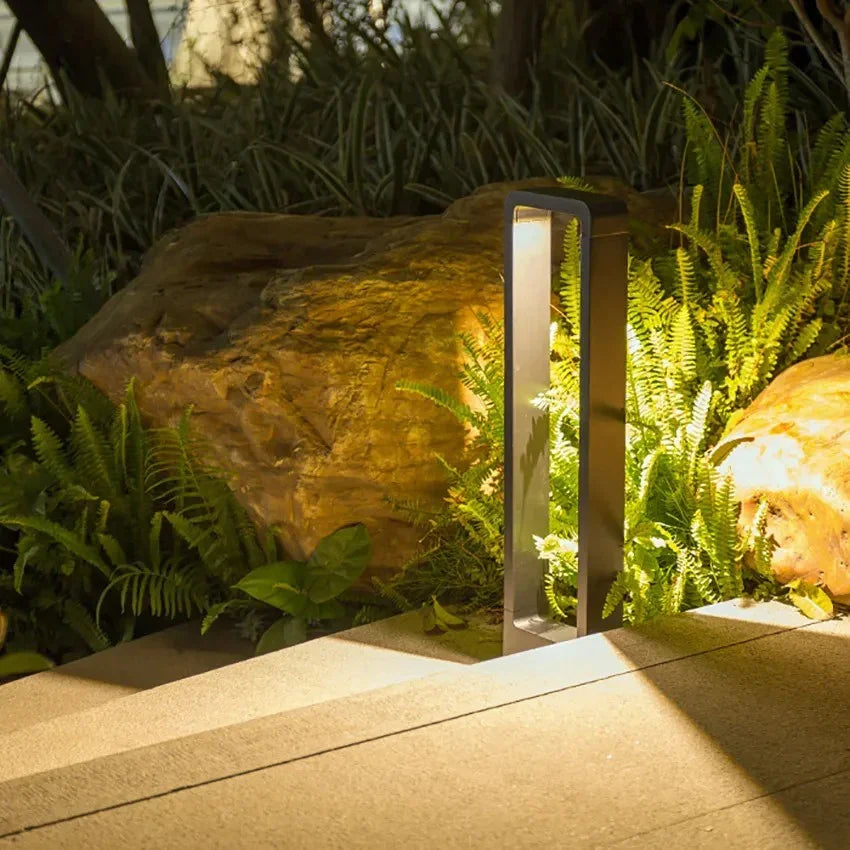 Wenina LED Garden Light