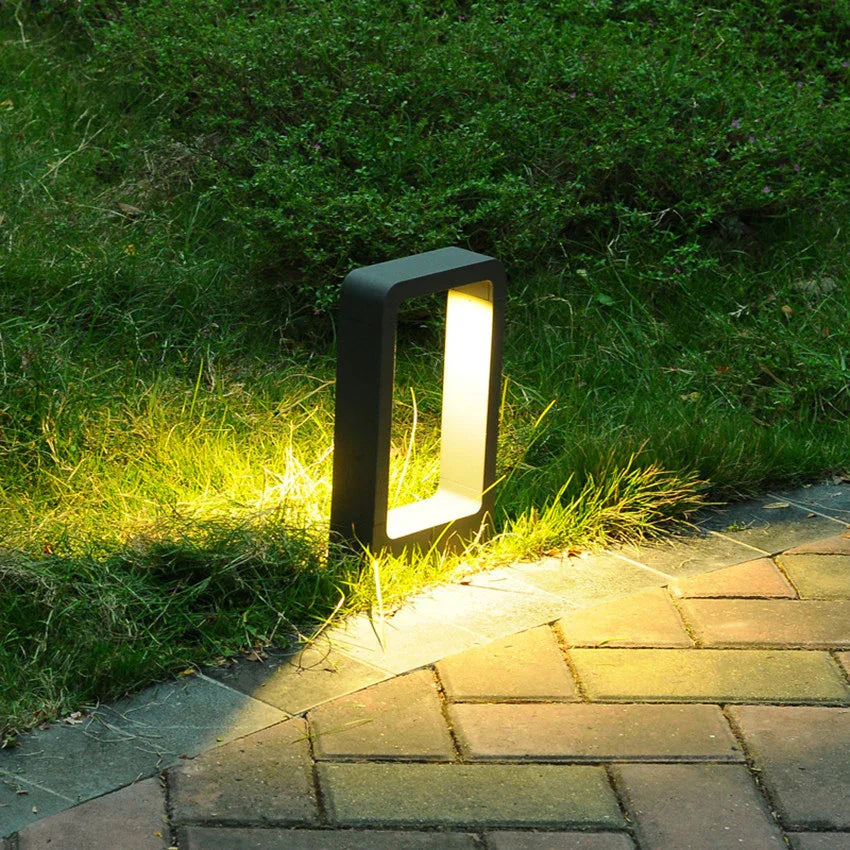 Wenina LED Garden Light