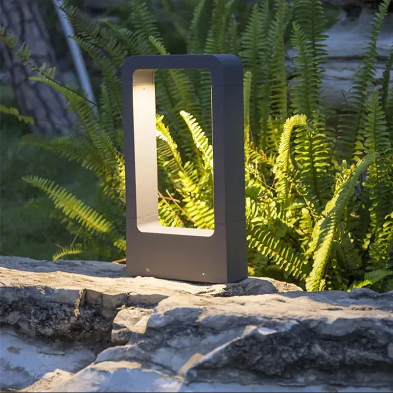 Wenina LED Garden Light