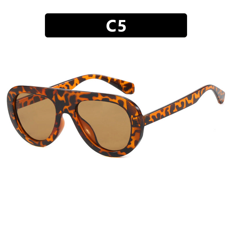 Women's Fashionable Oversized Sunglasses with Comfortable Flexible Frame, view 7