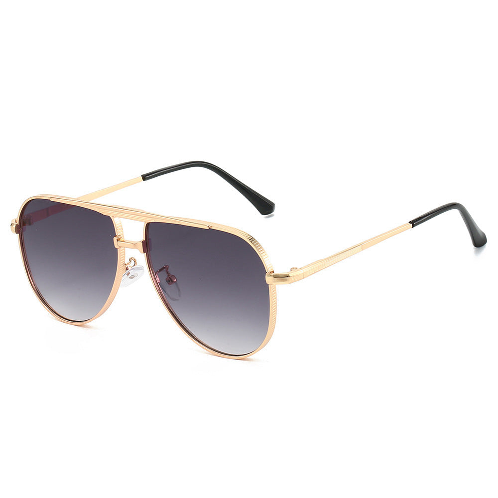 Women's Vintage Pilot Sunglasses with Metal Frame and UV400 Lenses, view 2