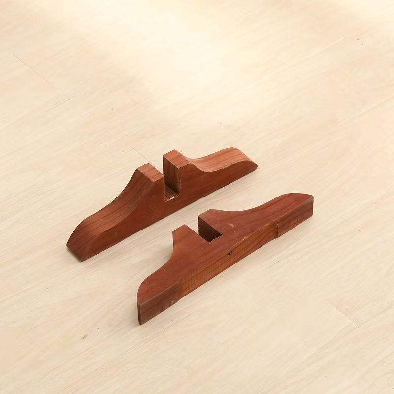 Wood Shoe Supports | High & Bury