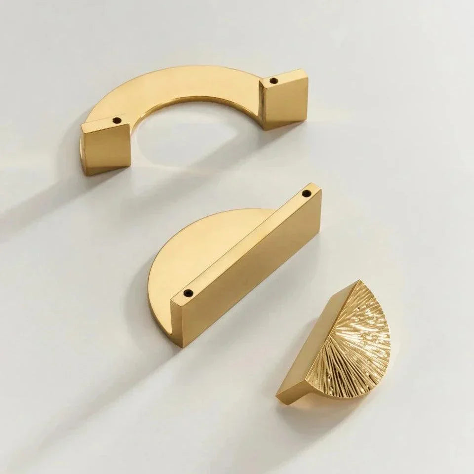 Yaresa Brass Knobs