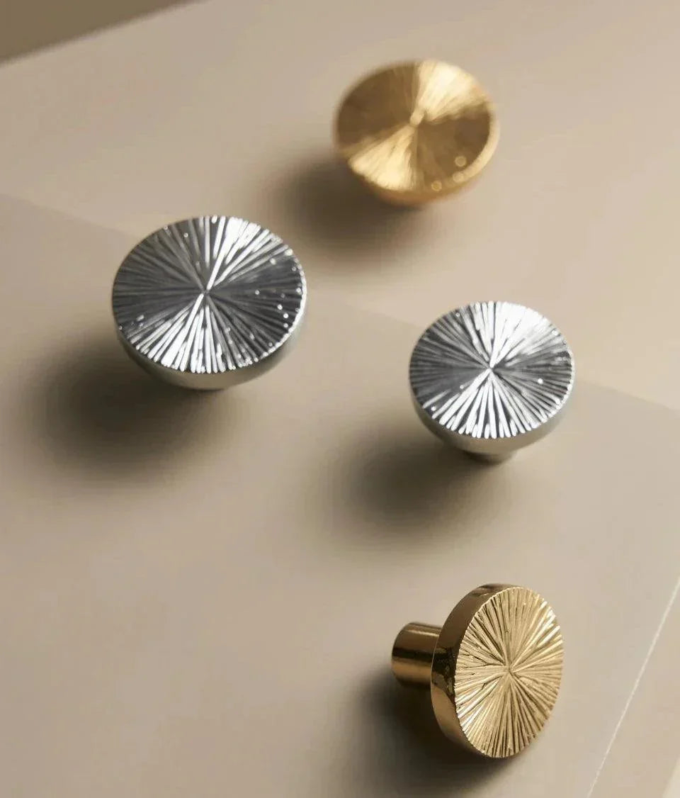 Yaresa Brass Knobs