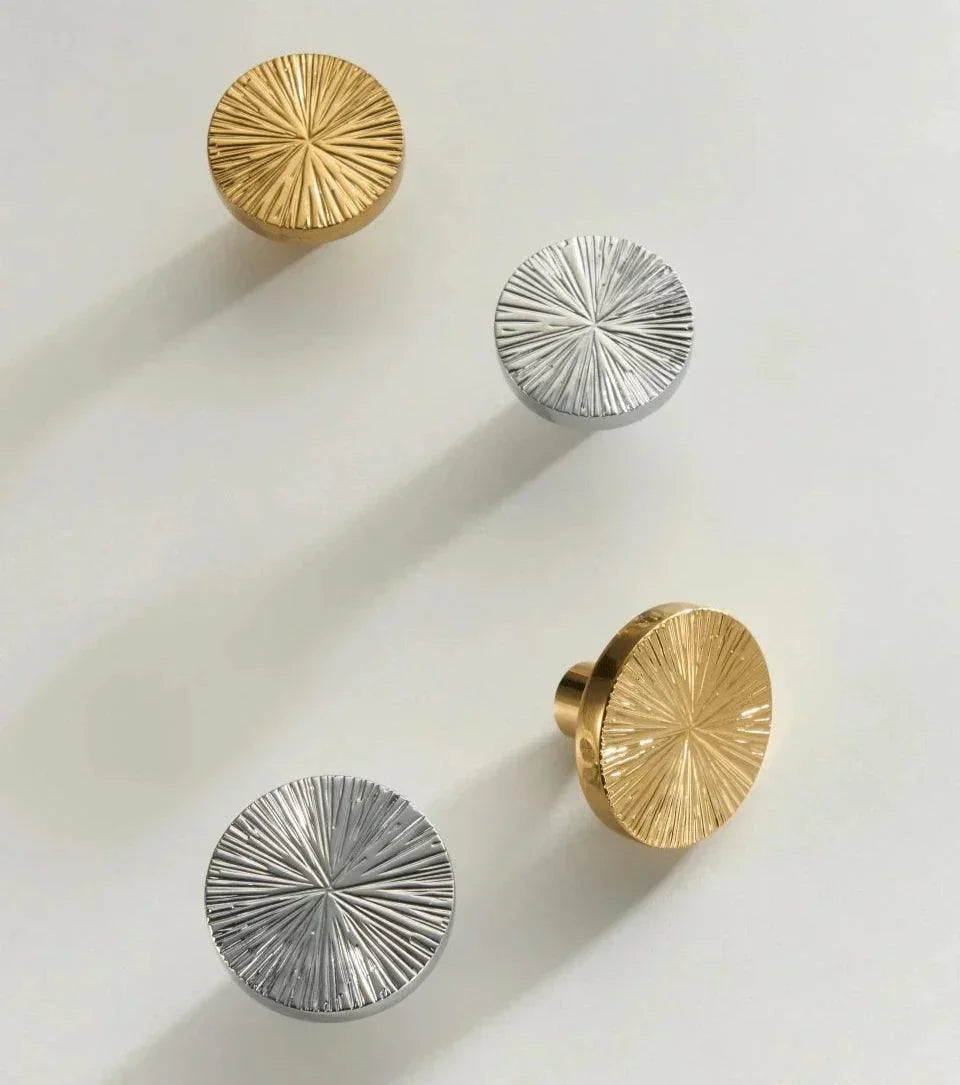 Yaresa Brass Knobs