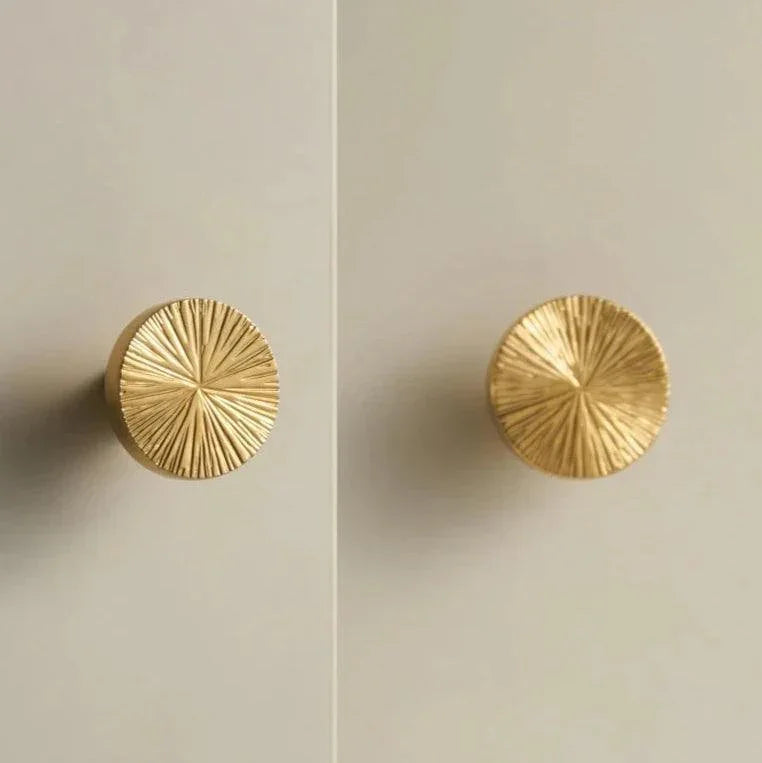 Yaresa Brass Knobs