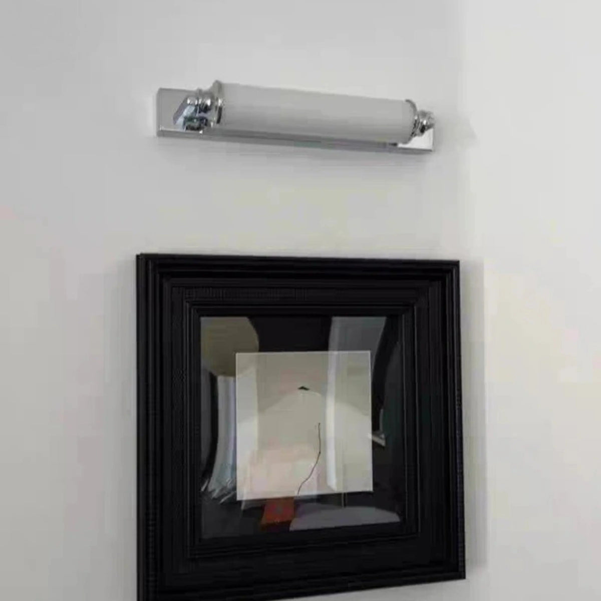 Yarura Wall Lamp
