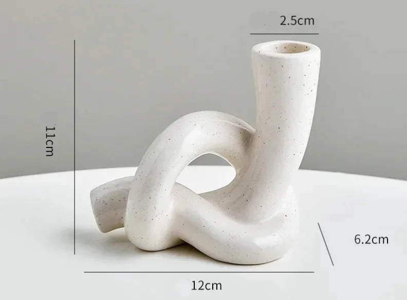 Yelnando Candle Holder